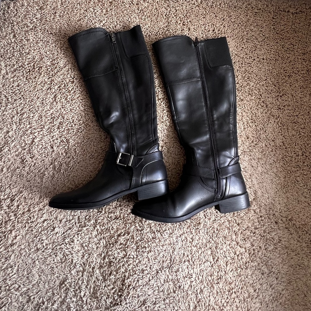 Black Boots